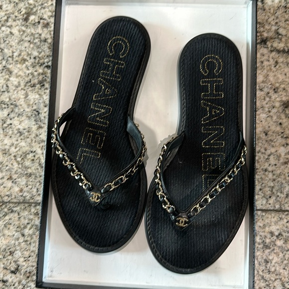 Chanel thong sandals - Picture 1 of 5